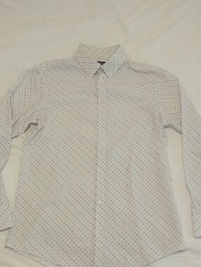 Mizzen+Main White Dress Shirt with Subtle Blue Micro-Print